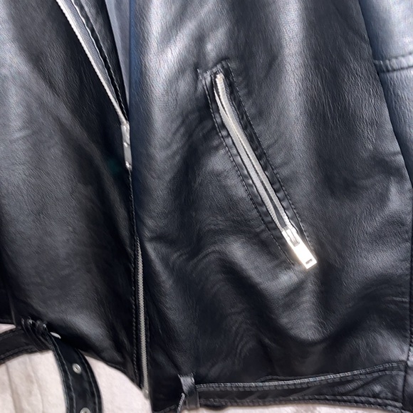 Primark Motorcycle  Belted Vegan Leather with zippers NWOT - Picture 5 of 12